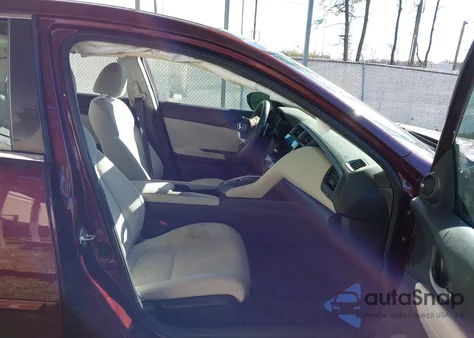 2019 Honda Insight Ex z USA, uszkodzony, nr VIN 19XZE4F58KE013396